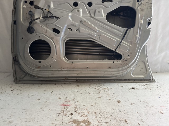 5548 Opel Zafira B Jobb első Ajtó Ezüst Z167