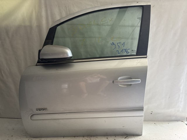 951 Opel Zafira B Bal első Ajtó Ezüst  Z176