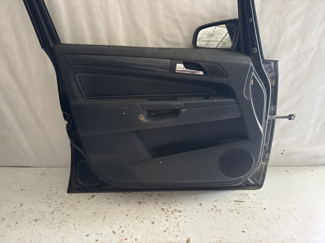 954 Opel Zafira B Bal első Ajtó Fekete Z20R