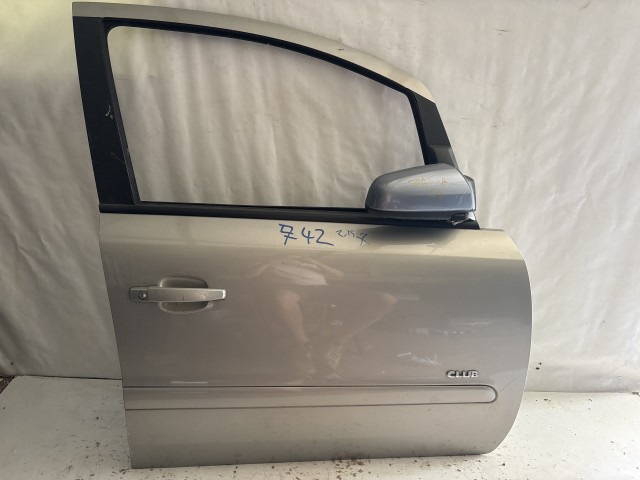 742 Opel Zafira B Jobb első Ajtó Panacotta  Z157