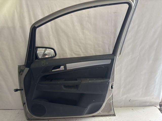 742 Opel Zafira B Jobb első Ajtó Panacotta  Z157