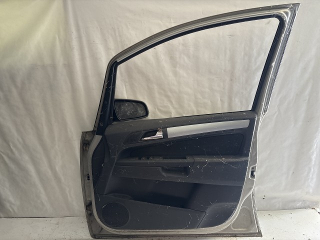 13788 Opel Zafira B Jobb első Ajtó Ezüst Z167