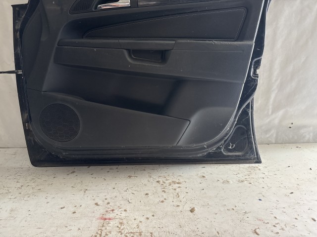 743 Opel Zafira B Jobb első Ajtó Fekete  Z20R
