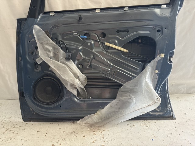 745 Opel Zafira B Jobb első Ajtó Kék
