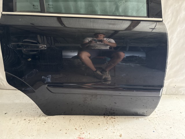963 Opel Zafira B Jobb hátsó Ajtó Fekete  Z20R
