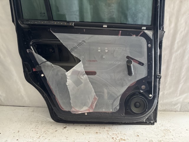 13790 Opel Zafira B Bal hátsó Ajtó Fekete  Z20R