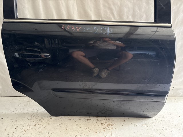 5537 Opel Zafira B Jobb hátsó Ajtó Fekete  Z20R