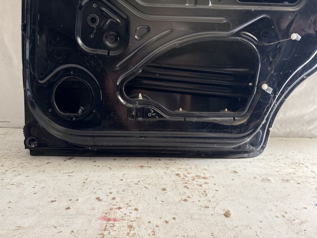 5537 Opel Zafira B Jobb hátsó Ajtó Fekete  Z20R
