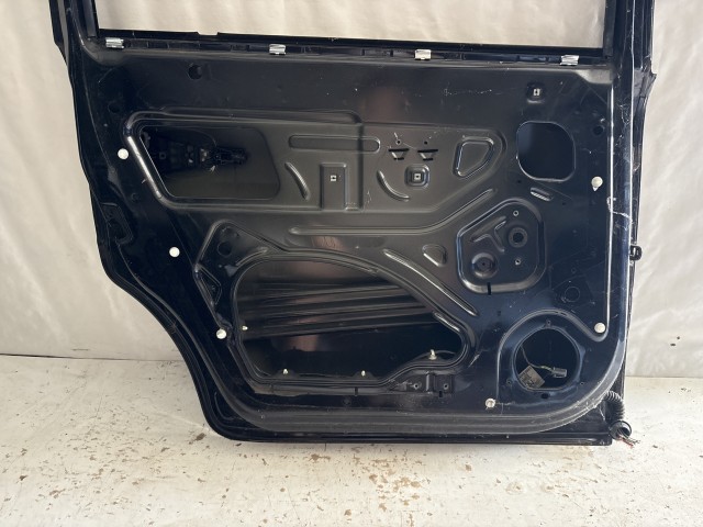 5554 Opel Zafira B Bal hátsó Ajtó Fekete  Z20R