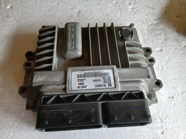 Opel Antara 2006-2015 Motorvezérlő Használt   