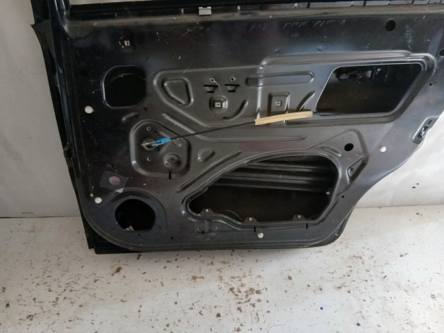 13809 Opel Zafira B Jobb hátsó Ajtó Fekete Z20r