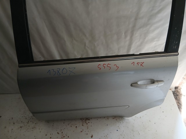 13807 Opel Zafira B Bal hátsó Ajtó Ezüst Z157