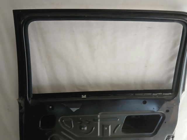 13805 Opel Zafira B Jobb hátsó Ajtó Fekete Z20r