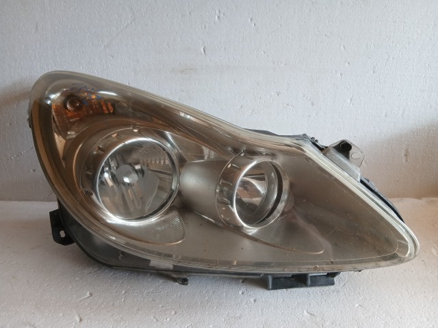 13842 Opel Corsa D Jobb első Lámpa Fényszóró
