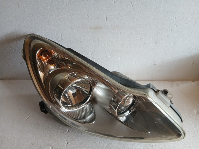 13843 Opel Corsa D Jobb első Lámpa Fényszóró