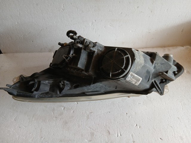 13843 Opel Corsa D Jobb első Lámpa Fényszóró