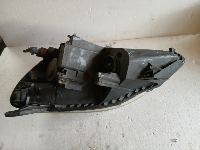13851 Opel Zafira B Jobb első Lámpa Fényszóró