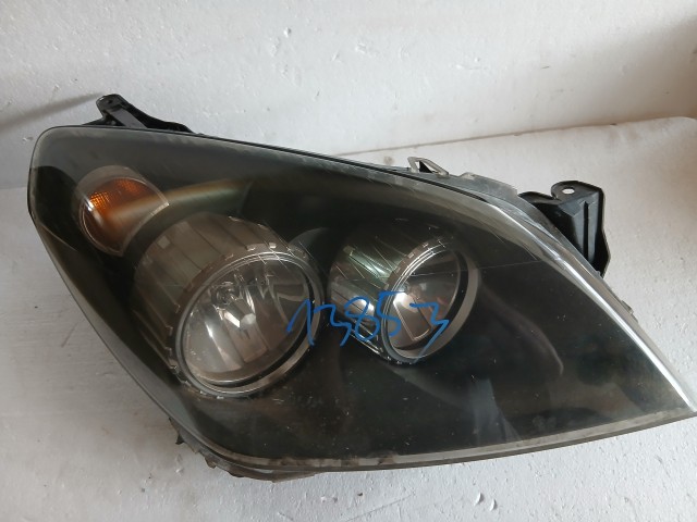 13853 Opel H astra Jobb első Lámpa Fényszóró