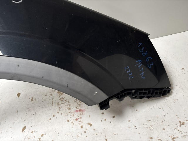 13863 Opel Antara 2006-2015 Jobb első Sárvédő Fekete  Z22C