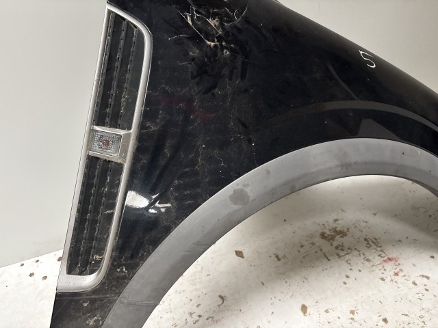 13863 Opel Antara 2006-2015 Jobb első Sárvédő Fekete  Z22C