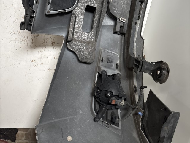 13866 Chevrolet Cruze 2010-2014 első Lökhárító  Fehér