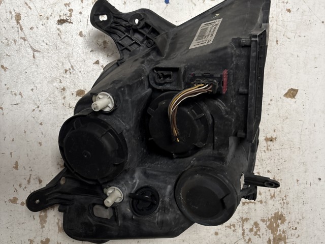 13878 Opel Meriva A 2003-2010 Bal első Lámpa Fényszóró