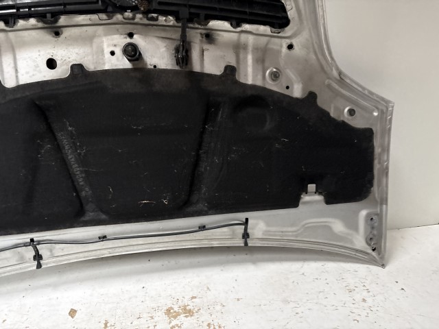 13881 Opel Meriva A 2003-2010 Motorháztető Használt Ezüst Z157