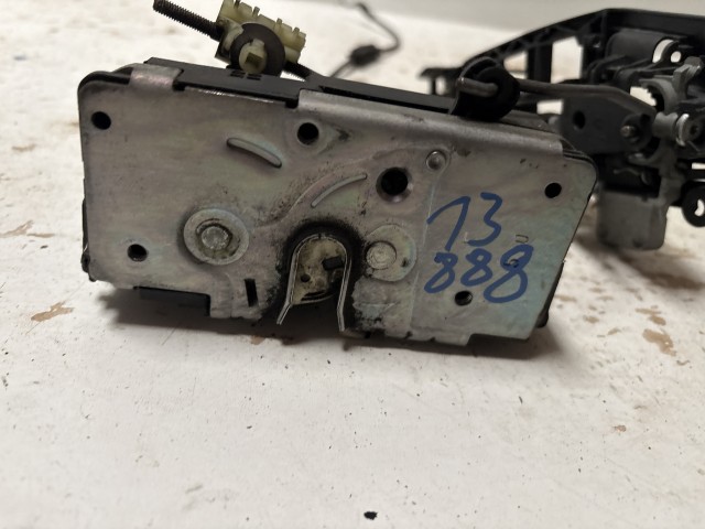 Opel Corsa D bal első Ajtózár