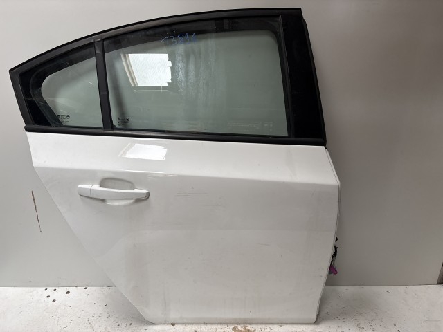 13894 Chevrolet Cruze 2010-2014 Ajtó Használt Jobb hátsó Fehér 