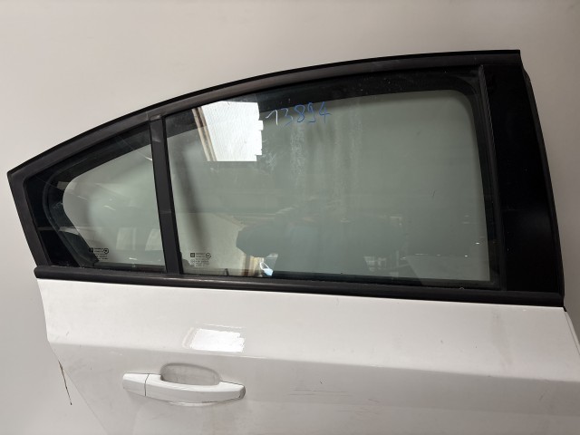 13894 Chevrolet Cruze 2010-2014 Ajtó Használt Jobb hátsó Fehér 