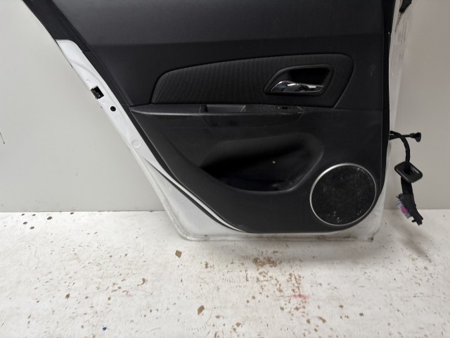 13895 Chevrolet Cruze 2010-2014 Bal hátsó Ajtó Fehér