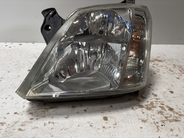 13914 Opel Meriva A  Bal első Lámpa