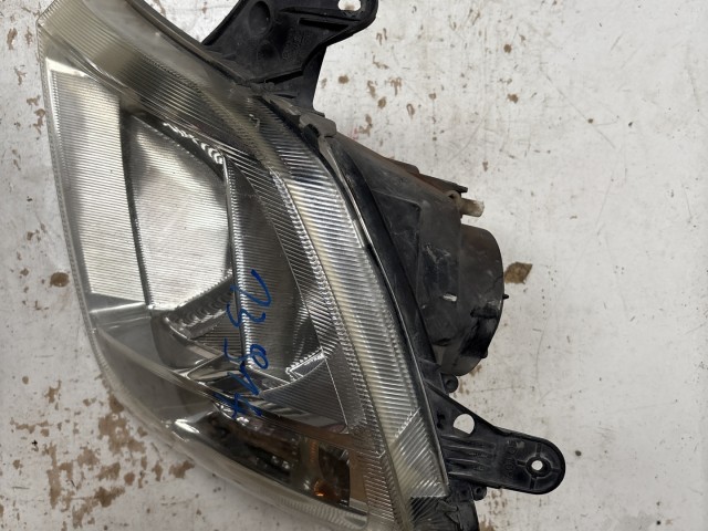 13914 Opel Meriva A  Bal első Lámpa