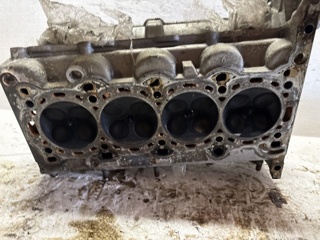 Opel Corsa D A12XER Hengerfej