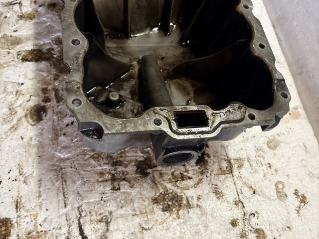 Opel Corsa D A14XER Olajteknő