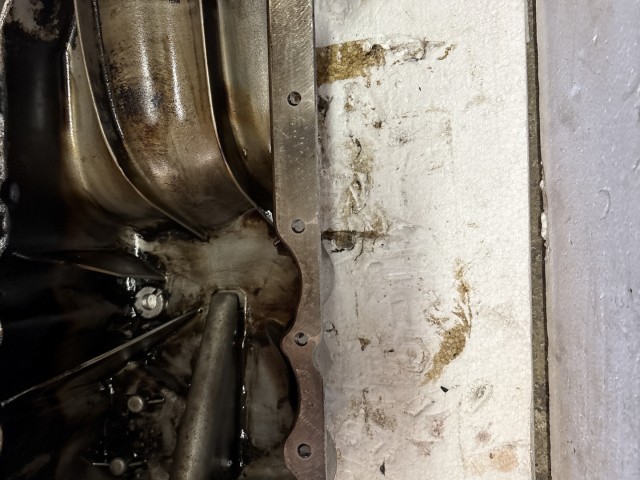Opel Corsa D A14XER Olajteknő