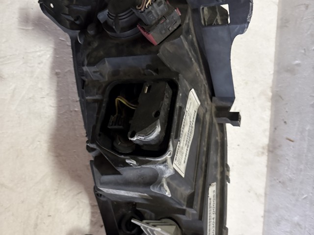 14157 Opel Corsa C Lámpa Fényszóró PROJEKTOROS