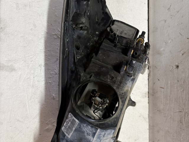 14159 Opel Corsa D Jobb első Lámpa Fényszóró