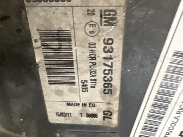 14163 Opel Meriva A Jobb első Lámpa Fényszóró