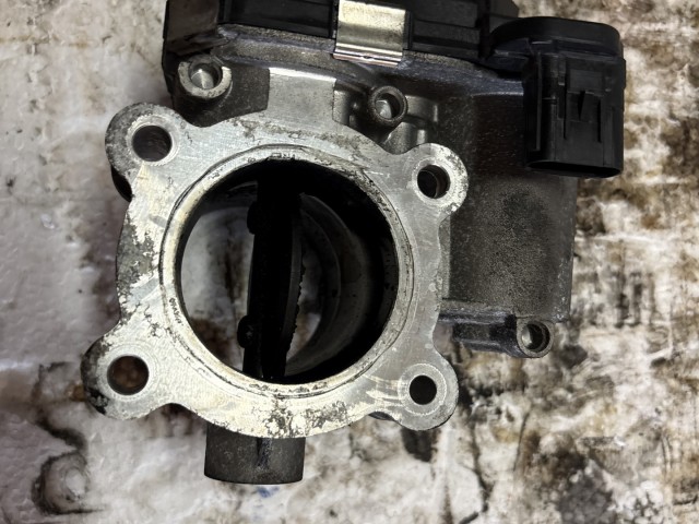 Opel Astra k B16dtl Fojtószelep
