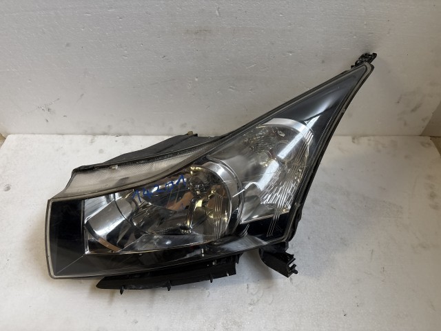 14201 Chevrolet Cruze 2010-2014  Bal első Lámpa Fényszóró