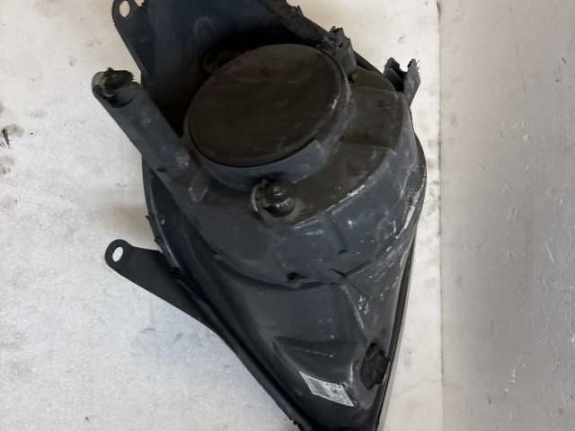 14209 Ford Fiesta v 2004-2008 Jobb első Lámpa Fényszóró
