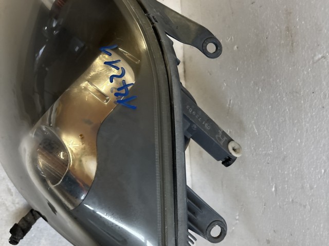 14211 Ford Fiesta v 2004-2008 Bal első Lámpa Fényszóró
