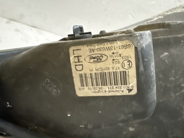 14213 Ford Fiesta v 2004-2008 Bal első Lámpa Fényszóró