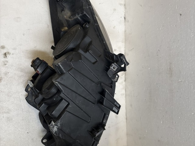 14215 Peugeot 207 2006-2014 Jobb első Lámpa Fényszóró
