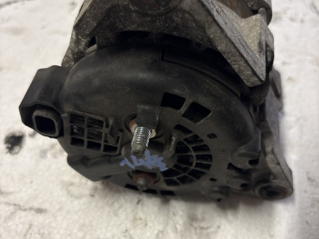 Opel Astra J 2009-2015 Generátor 1.4 turbó a14net