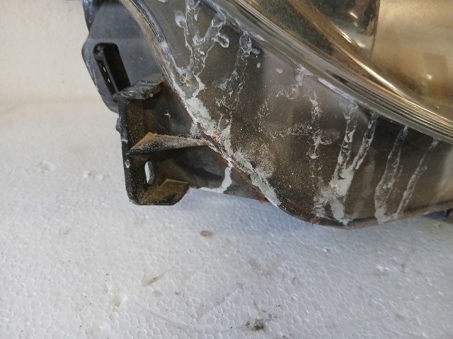 14304 Opel Corsa D Jobb első Lámpa Fényszóró