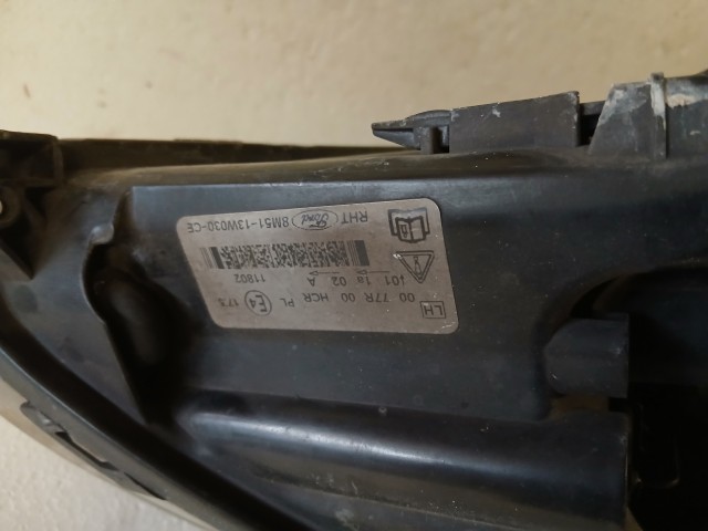 14311 Ford Focus II. 2004-2011 Bal első Lámpa Fényszóró
