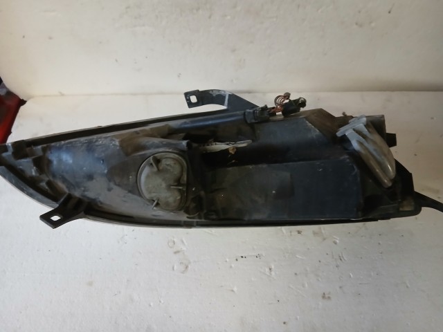 14313 Mitsubishi Colt VI. 2004-2012 Bal első Lámpa Fényszóró