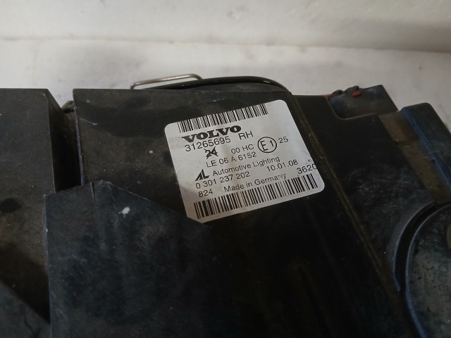 14317 Volvo V50 Jobb első Lámpa Fényszóró